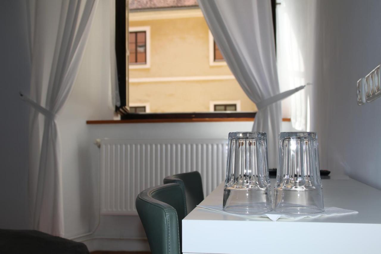 Hotel Im Stift Neuberg Neuberg an der Muerz Bagian luar foto