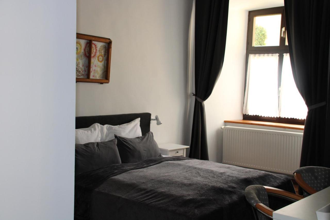 Hotel Im Stift Neuberg Neuberg an der Muerz Bagian luar foto