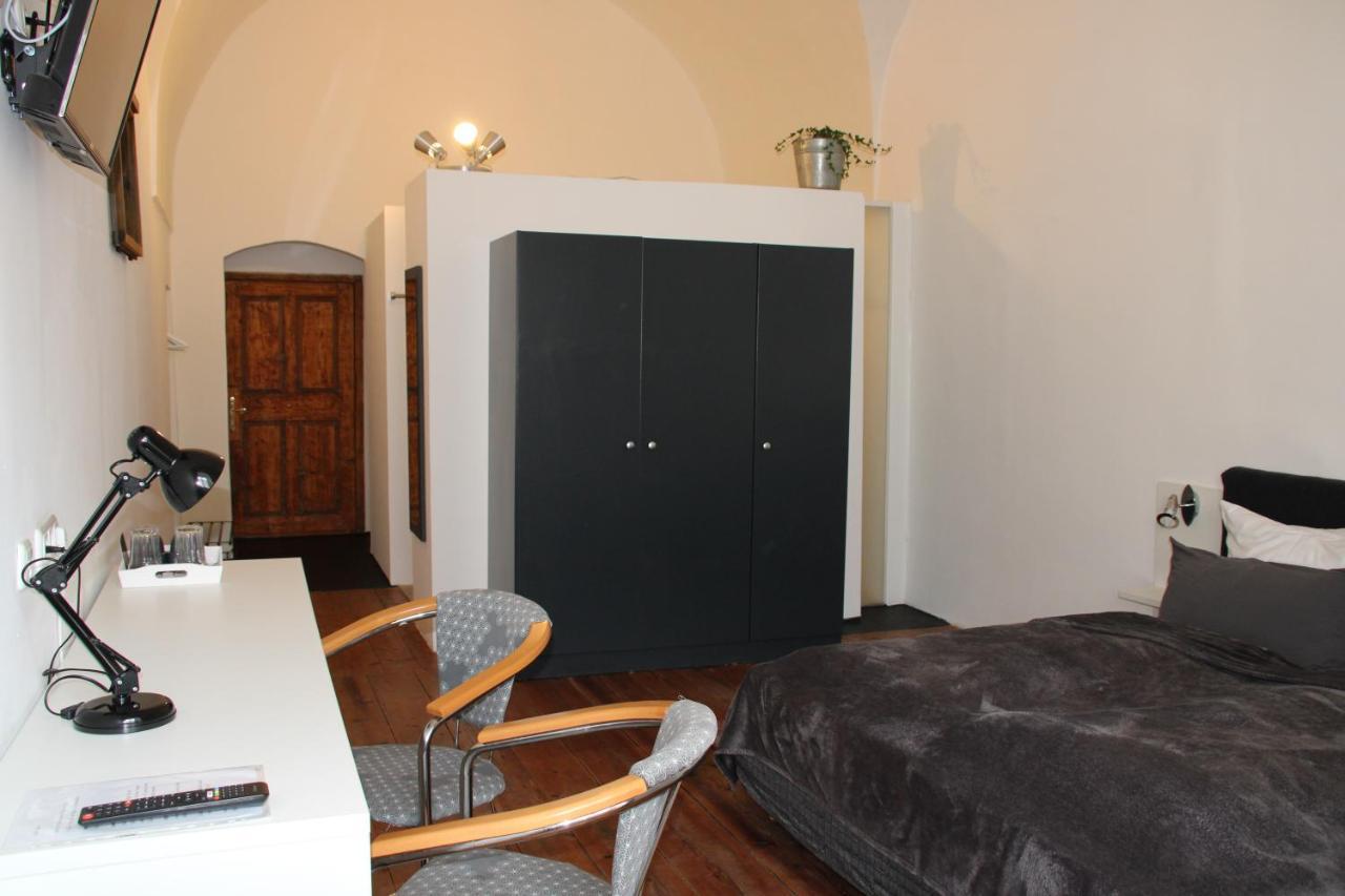 Hotel Im Stift Neuberg Neuberg an der Muerz Bagian luar foto