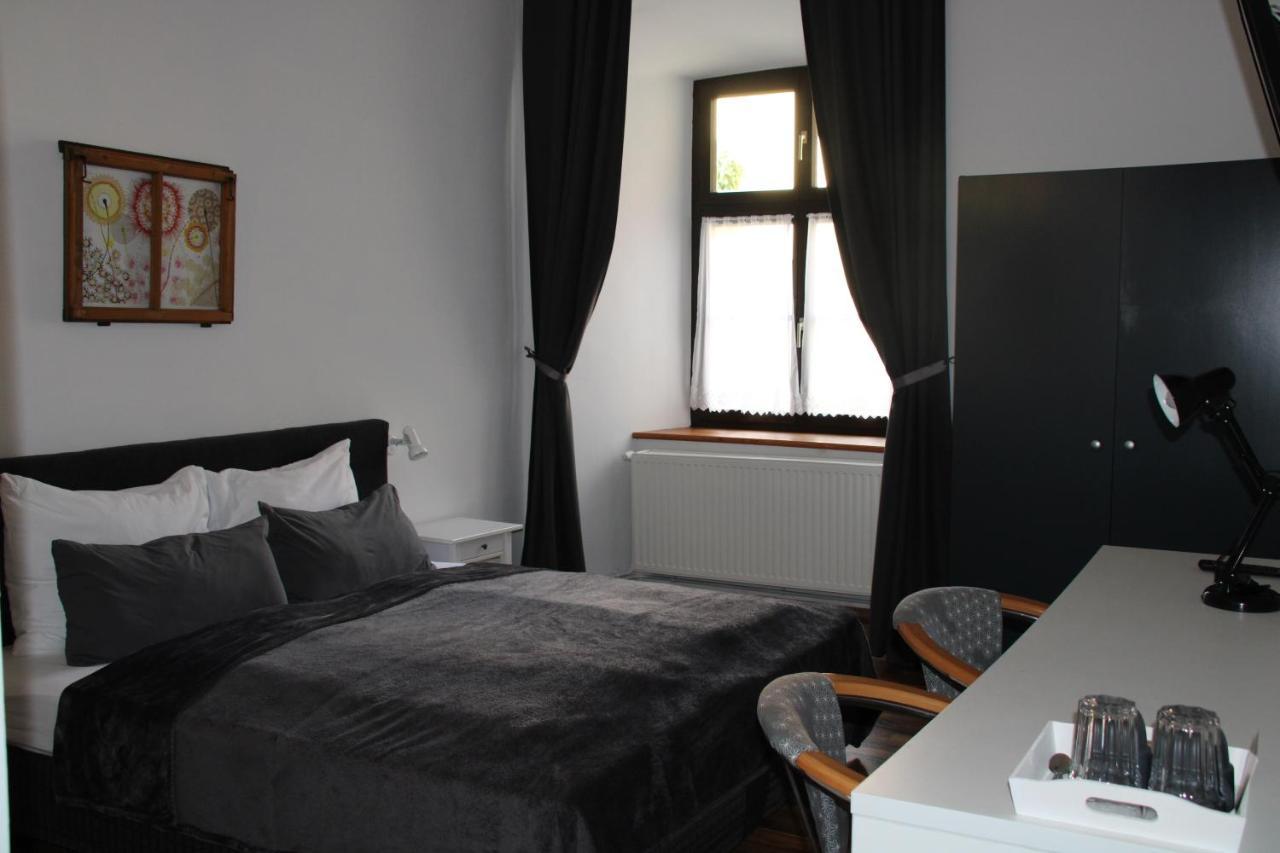 Hotel Im Stift Neuberg Neuberg an der Muerz Bagian luar foto